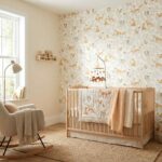 Papel pintado Woodland Friends verde almendra - Imagen 2