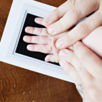 Marco pared babyprints blanco - Imagen 8