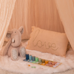 Cojín infantil rectangular rosa - Imagen 2