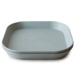 Pack dos platos cuadrados Mushie solid sage