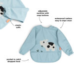 Babero con bolsillo y mangas Tiny Farm azul - Imagen 4