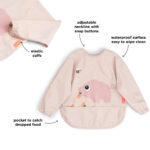 Babero con bolsillo y mangas Tiny Farm rosa - Imagen 4