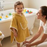 Poncho M 2-4 años 65cm. plain mostaza - Imagen 2