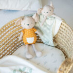 Ratoncito de tela Spring Cottage Mostaza - Imagen 3