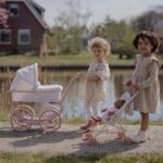 Carrito de metal para muñecos flores - Imagen 4