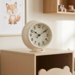 Reloj de agujas infantil blanco