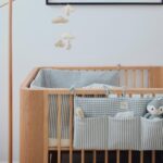 Protector para cuna de 60x120cm Praliné Vichy/rayas matcha - Imagen 3