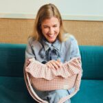 Bolso Crossbody góndola Praliné vichy moka - Imagen 9