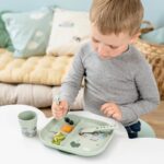 Vajilla infantil con ventosa Tiny Farm verde - Imagen 2