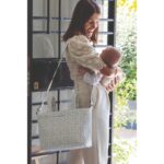 Bolso Crossbody Piel Little Bloom Flor Gris - Imagen 8