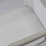Sábana Bajera Ajustable para minicuna y Colecho Little Bloom Vichy Gris - Imagen 3