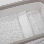 Edredón con sábana bajera y Almohada Little Bloom Flor Gris para minicuna - Imagen 4