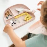 Plato con tres compartimentos Tiny Farm Rosa - Imagen 2