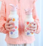 Botella Infantil de Acero Inoxidable XL Corazones - A Little Lovely Company - Imagen 3