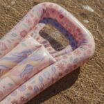 Colchoneta Hinchable Cola de Sirena Little Dutch - Imagen 7