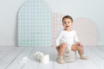 Orinal infantil Ergonómico Taupe Olmitos - Imagen 9