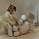 Peluche leona 60cm. safari friends-Little Dutch - Imagen 3