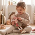 Muñeca blandita Rosa exploradora-Little Dutch - Imagen 3