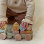 Tren de madera apilable safafri friends-Little Dutch - Imagen 6